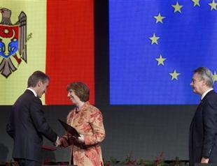 EU says wont accept Russia veto on ties with east Europe