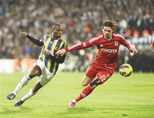 Fenerbahçe and Beşiktaş face off in last derby of this year in Istanbul