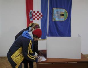 Croatia rejects gay marriage in referendum