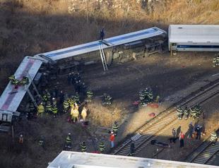 Passenger train derails in New York train, leaving at least four dead