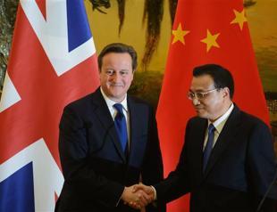 Britains Cameron pushes EU-China trade deal in Beijing