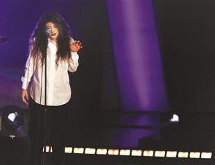 Rapper Jay-Z tops 2014 Grammy nominations