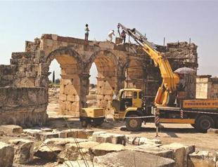 Restoration work ends at Hierapolis theater