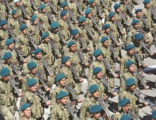 Turkish government moves to shorten compulsory military service