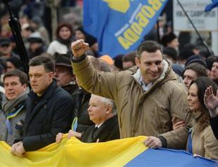 Ukraine parliament rejects government no-confidence motion