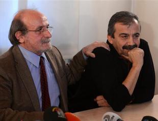 Sırrı Süreyya Önder nominated as candidate for Istanbul mayor