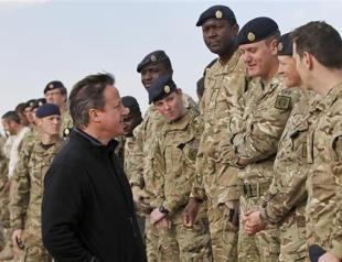 UKs Cameron visits troops in Afghanistan