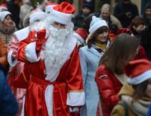 Anti-Santa campaigns heat up in Turkey as Christmas arrives