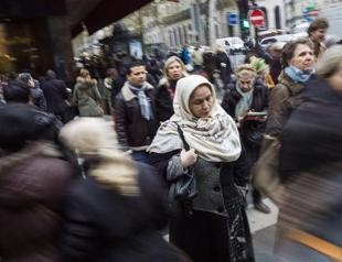 French veil ban on trial in new challenge