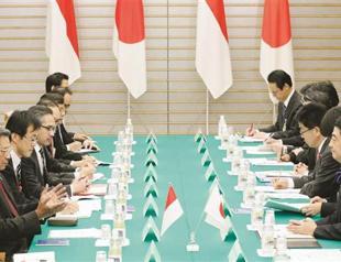 Japan in currency contracts with three Asian countries