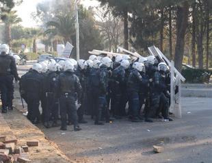 Fourteen heads of Turkish police departments dismissed as cleanup goes on