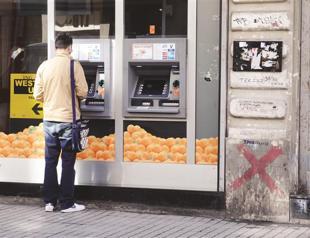 Turkish banks strong enough to face risks, Fitch Ratings say