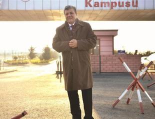 Main opposition lawmaker Balbay visits journalists in his former prison