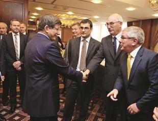 Turkey favors any measures against radical groups in Syria: FM