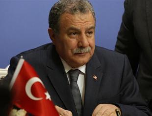 Turkeys ministers reject link with corruption claims