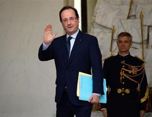 Frances Hollande regrets Algeria quip