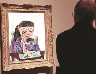 Works at Detroit Institute worth between $454 and $867 million