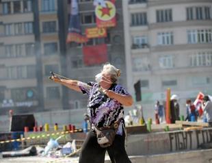 Gezi’s ‘sling-shot auntie’ ready for action after release from detention