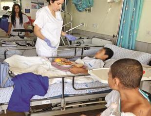 Israel hosts wounded Syrians through Golan