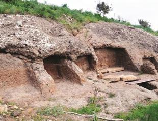 Centuries old tombs to remain under road