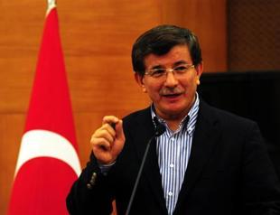 Graft probe targets Turkey’s self-confidence: Foreign Minister Davutoğlu