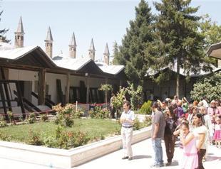 Museum dedicated to Islamic scholar Mevlana breaks visitor record