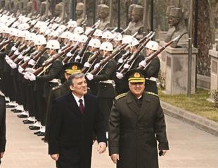 Turkish President Gül stresses importance of checks & balances, democracy