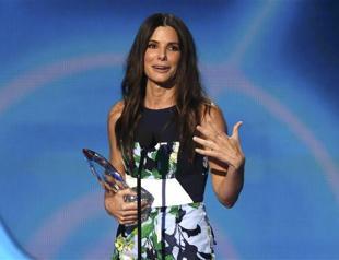 Bullock, Timberlake early winners at 2014 Peoples Choice Awards