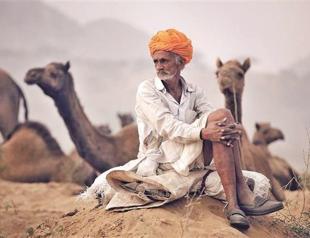 Photographs bring India to Istanbul