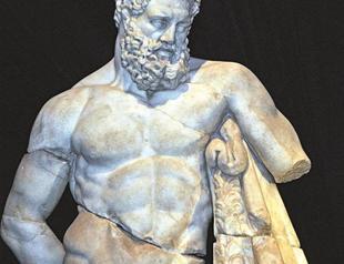 Statue of Heracles repatriated from the US, draws thousands of visitors