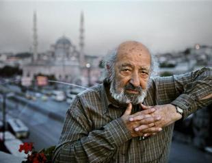 Master of photography Ara Güler hospitalized