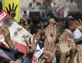 Egypt president approves contentious new protests law