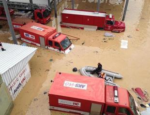 Heavy rain halts traffic, railway service in Turkey’s Izmir