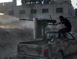 Turks worry as sons go to fight in Syria