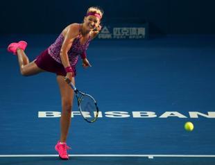 Azarenka beats Jankovic to reach Brisbane final