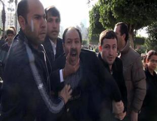 Several detained in Adana after protest against controversial governor