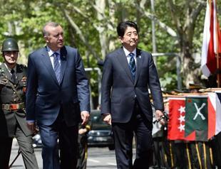 Defense and trade to mark Turkish PM’s Asia visit