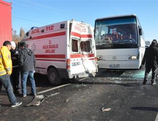 41 wounded in 50-car pileup due to thick fog in southeastern Turkey