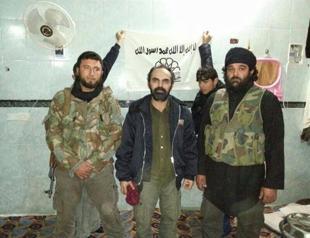 Syrian captors threatened to cut Turkish photojournalist ‘into pieces’