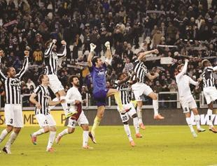 Juventus eyes Serie A record at halfway stage