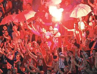 Egyptian football fans threaten to revive stadia as battle fields