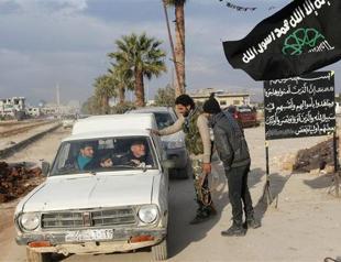 Al-Qaeda executes dozens of rebels near Turkey border