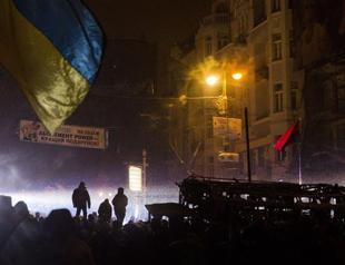 At least two shot dead as police storm Ukraine protesters