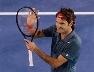 Renewed Federer eyes chance against stricken Nadal