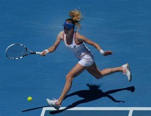 Radwanska ends Azarenka reign at Melbourne Park