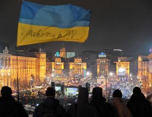 Ukraine protesters fume over deal with Russia