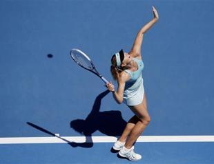 Sharapova, Wozniacki wobble but stay alive