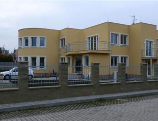 Explosives found at Palestinian embassy in Prague after blast-police