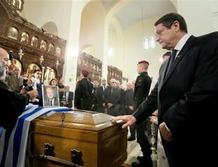 Cypriot leaders to meet next week on Green Line in bid to break peace talks impasse