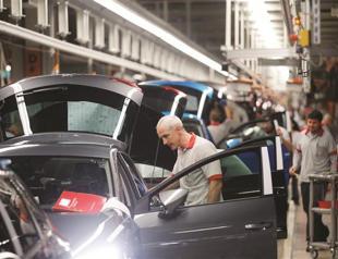 Spanish car producers look beyond low labor costs to maintain boom